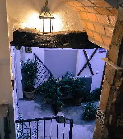 Golondrinas De La Alhambra * Granada